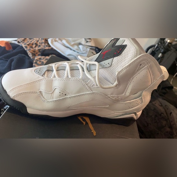 Jordan True Flight Women’s Size 8 - Picture 2 of 5